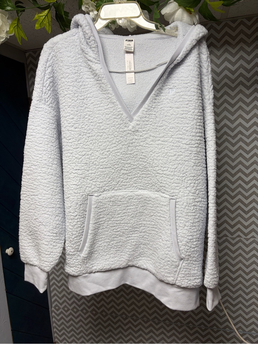 NWT PINK Victoria's Secret Light Blue Sherpa V Neck Hoodie NEW